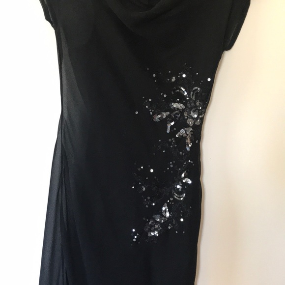 Classic LBD with subtle sequin details - Picture 2 of 5